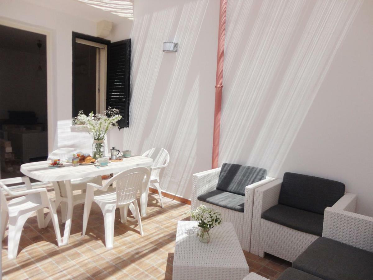 Appartamenti Carneo Torre San Giovanni - Verso Sud Екстер'єр фото